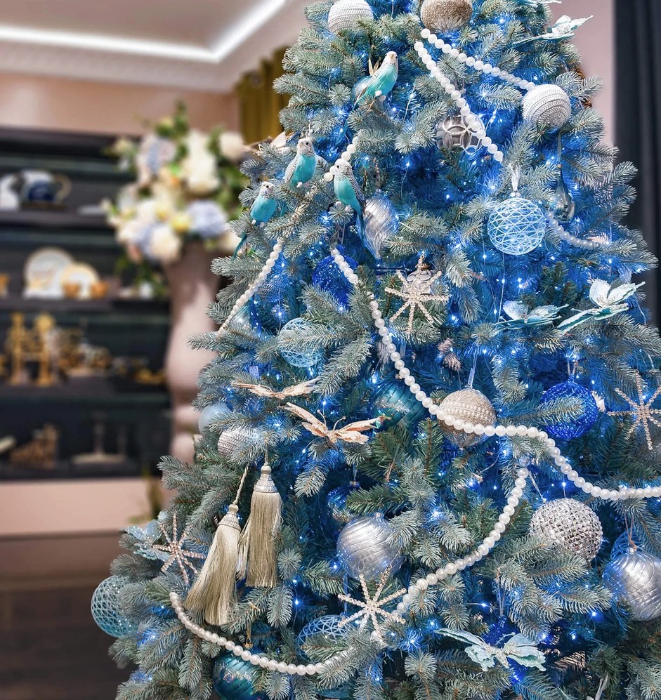 Тренды новогоднего сезона: какие цвета и фактуры елок будут актуальны в этом году